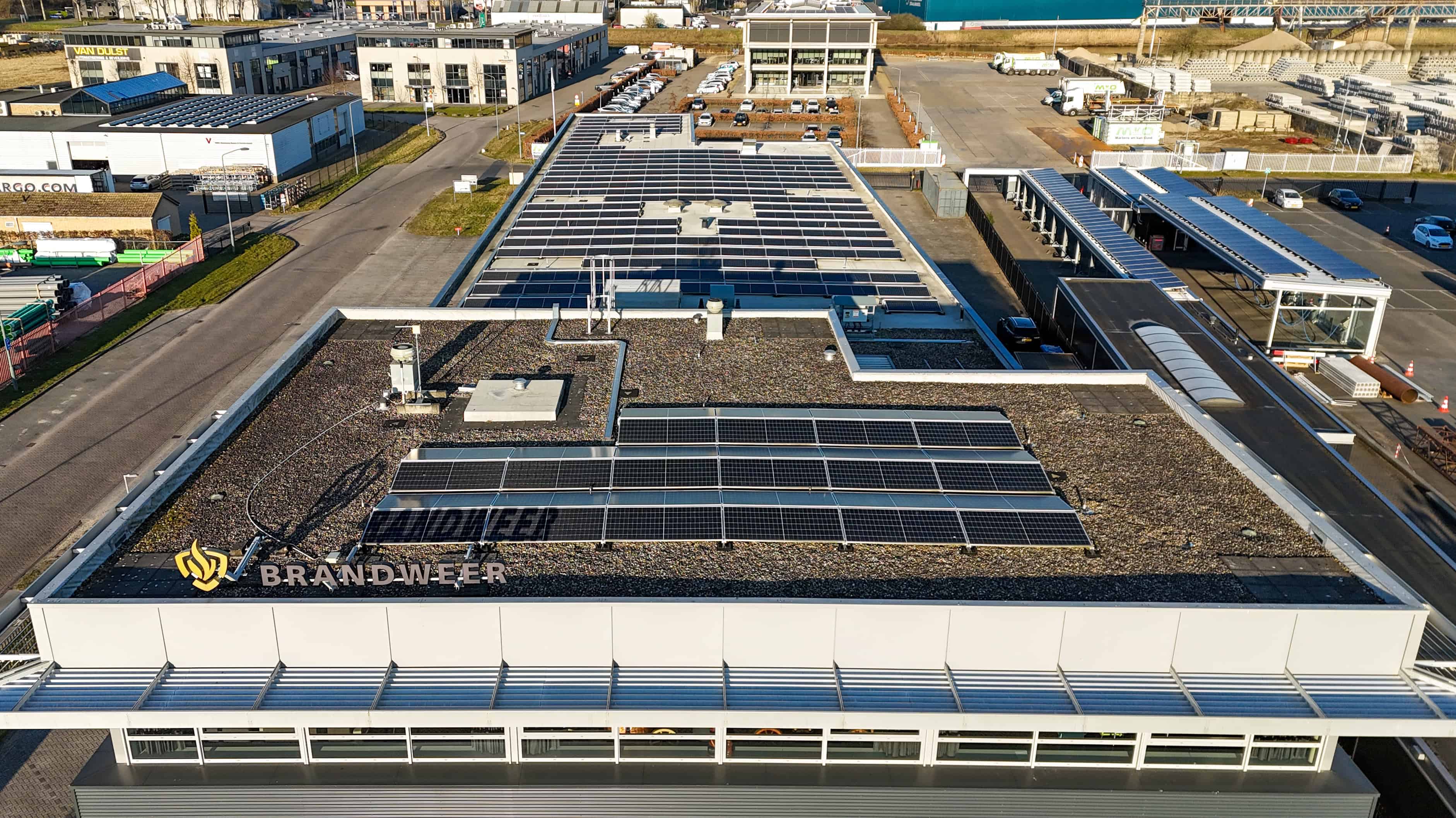 Zonnepanelen op daken van bedrijven in Oosterhout